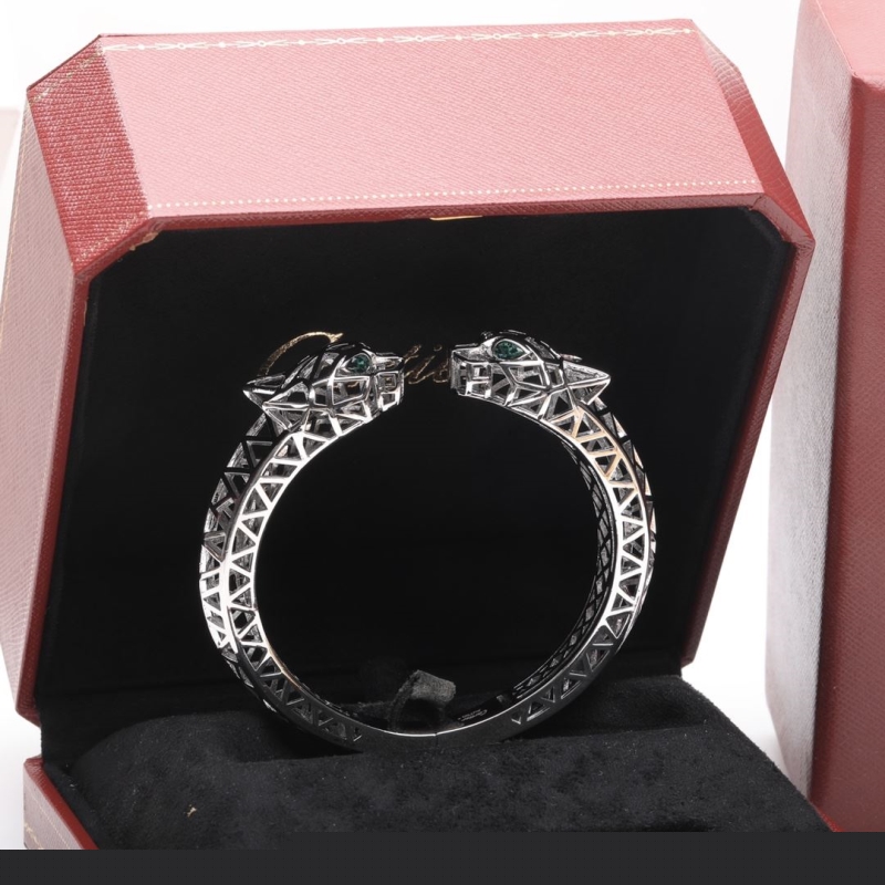 Ca*t*er bracelets